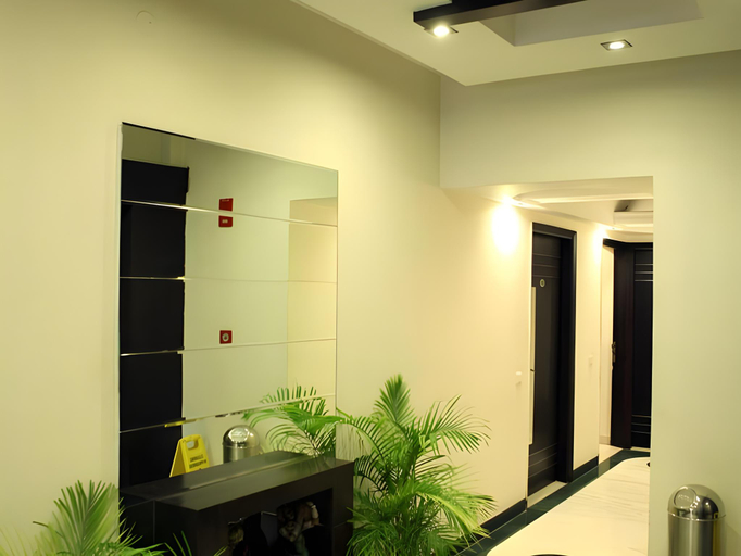 Public Area 2, Hotel Saar Inn, Delhi
