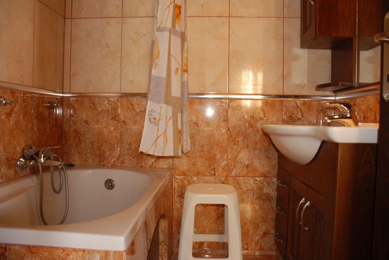 Bathroom, Corfu Maisonettes Anemouri - San George Apartments, Ionian Islands