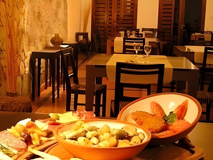 Food & Drinks 3, Hotel Iruya, Iruya