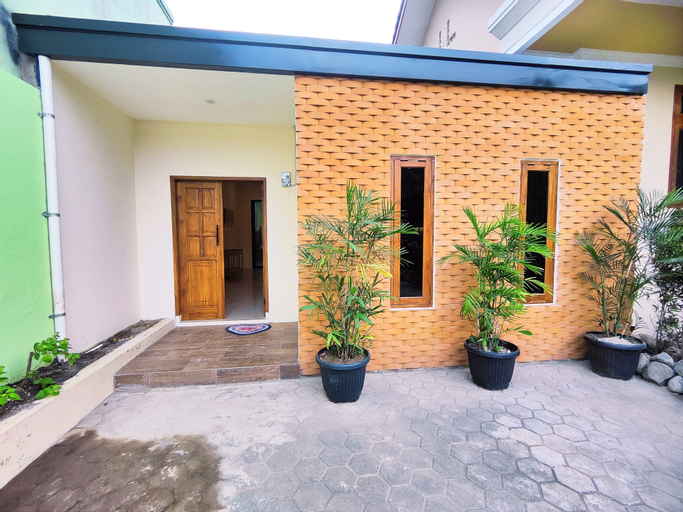 Sasa's Urban Escape, Cirebon