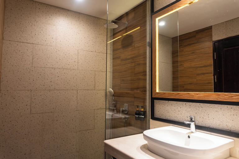 Bathroom 6