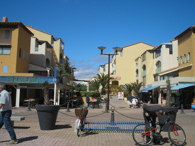 Others 5, Palm Beach, Pyrénées-Orientales