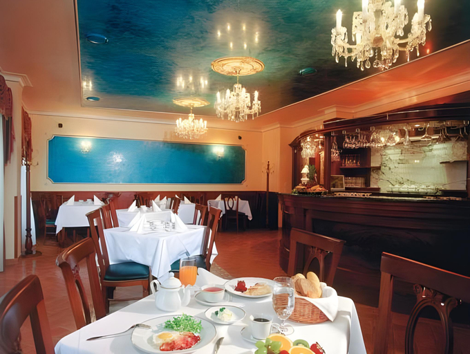 Food & Drinks 5, Hotel Renesance Krasna Kralovna, Karlovy Vary