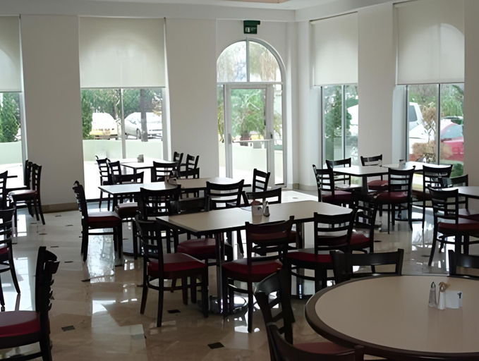 Food & Drinks 5, Fiesta Inn Express Nuevo Laredo, Nuevo Laredo