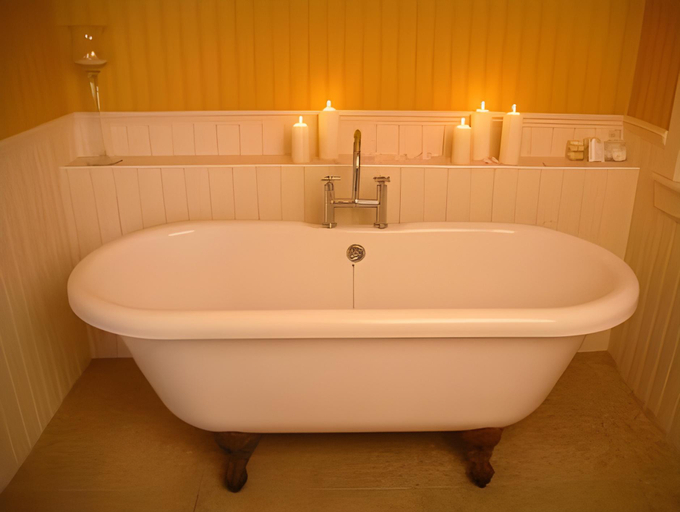 Bathroom 5, Ballachulish Hotel, Highland