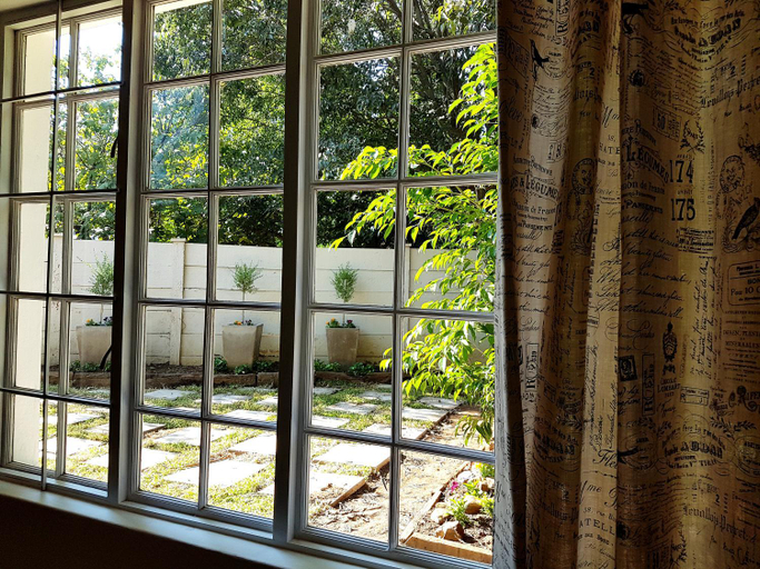 Others 5, old Limonite GuestHouse, City of Tshwane