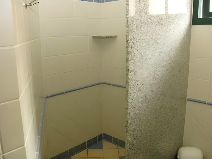 Bathroom 3, Hotel Berro D`Agua Eco Resort, Avare