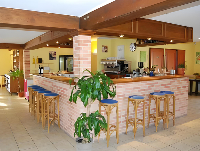 Food & Drinks 3, Hotel Restaurant du Lac, Tarn