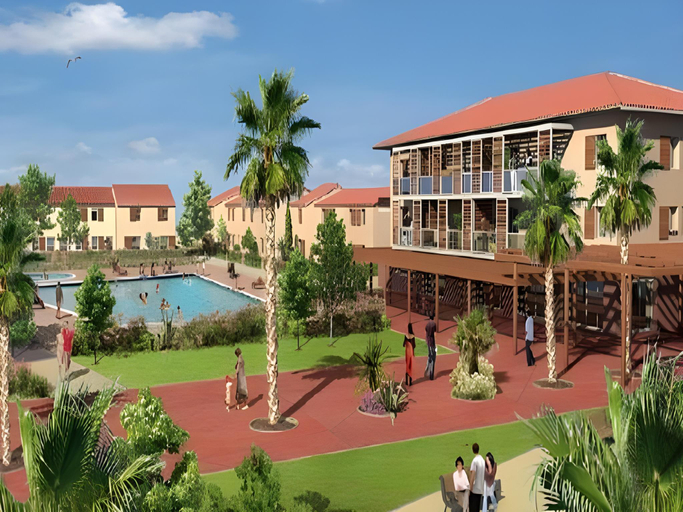 Exterior & Views