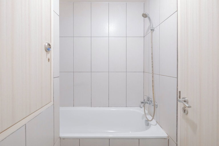 Bathroom 3, Good Choice 2Br At Grand Kamala Lagoon Apartment, Bekasi