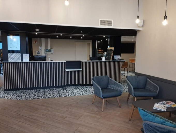Public Area 3, B&B HOTEL La Rochelle Centre les Minimes, Charente-Maritime