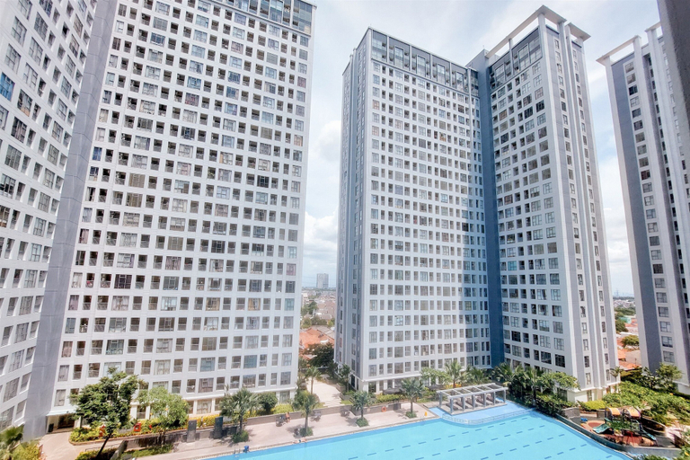 Exterior & Views 2, Comfy And Spacious 2Br Apartment At M-Town Residence, Tangerang