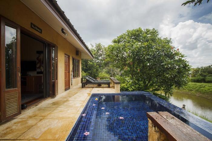 Swimming Pool 9