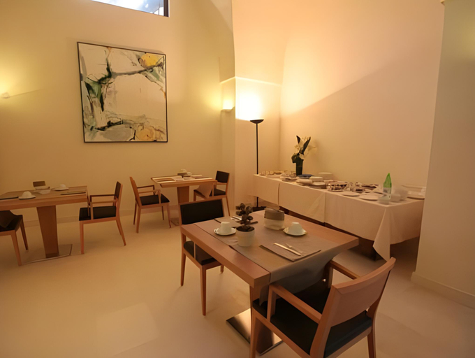 Food & Drinks, Corte Borromeo, Taranto