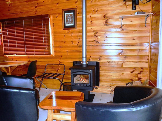 Public Area 3, Lumera Eco Chalets, Break O'Day