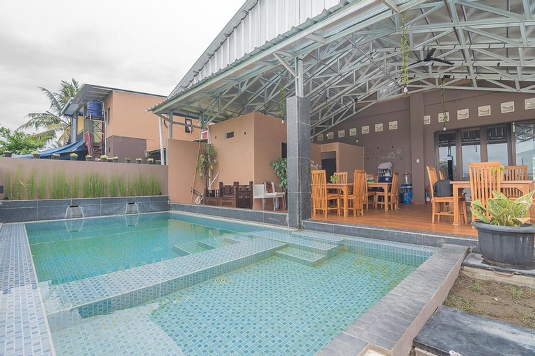 Formerly RedDoorz Hostel @ Grand Pangandaran, Pangandaran