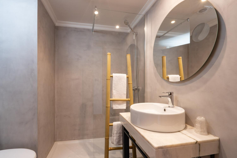Bathroom 2, Imperhotel by Umbral, Ourém