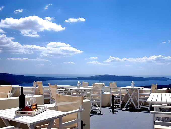 Food & Drinks 3, Blue Dolphins Apartments, South Aegean