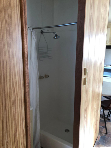 Bathroom 4