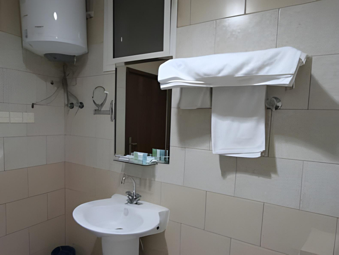 Bathroom 4, Raoum Inn Serviced Apartments-Majmaa