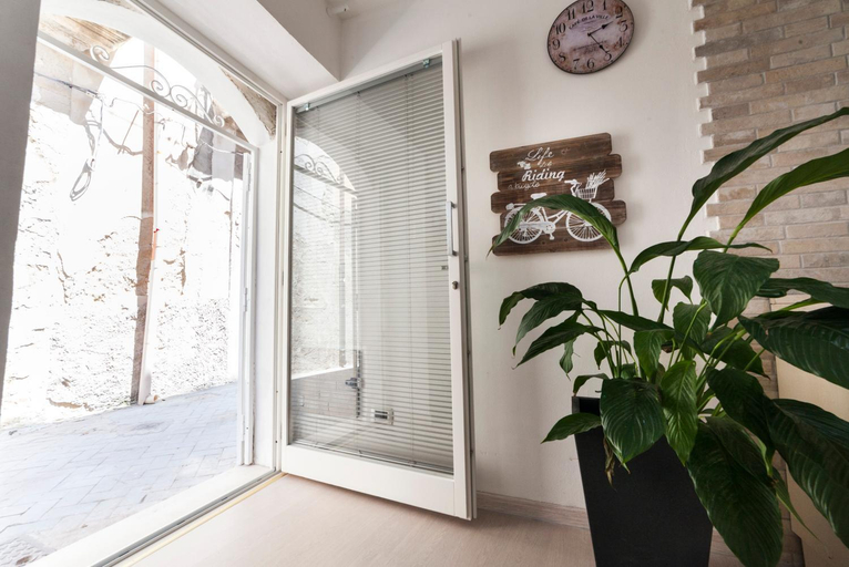 Others 5, Ortigia Terrace Sea View, Syracuse