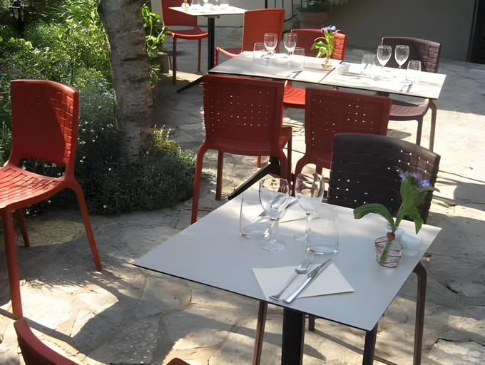 Others 4, Logis Hotel Restaurant Le Cheval Blanc, Yonne