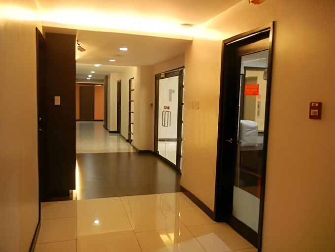Others 5, The Studio 87 Residences, Quezon City