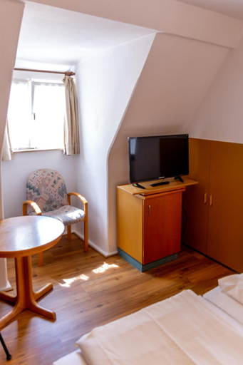 Bedroom 3, Hotel-Restaurant am weißen Turm Self Check-in, Ansbach