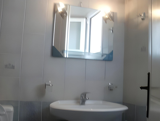 Bathroom 3, Dionysios Studios & Apartments, Ionian Islands