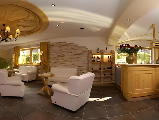Public Area, Hotel Castel Oswald von Wolkenstein, Bolzano
