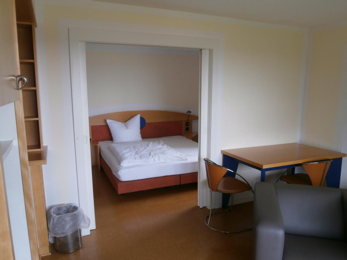 Bedroom 2, Einbecker Sonnenberg, Northeim