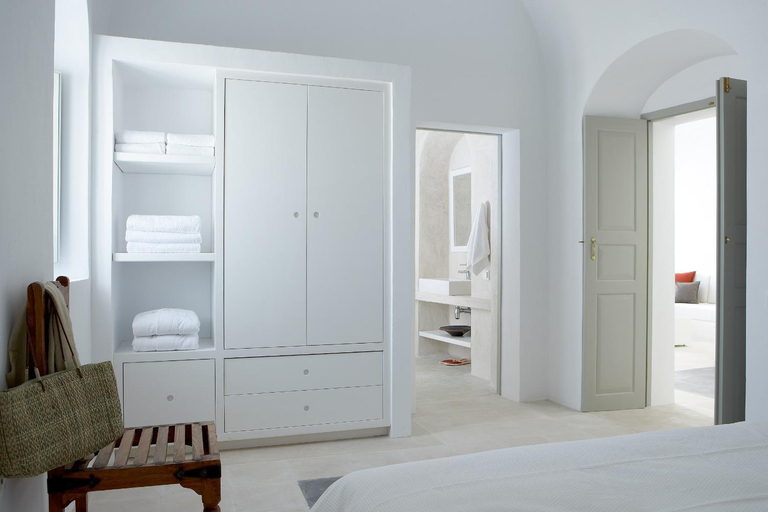 Bedroom 3, Villa Fabrica Hotel Santorini, South Aegean