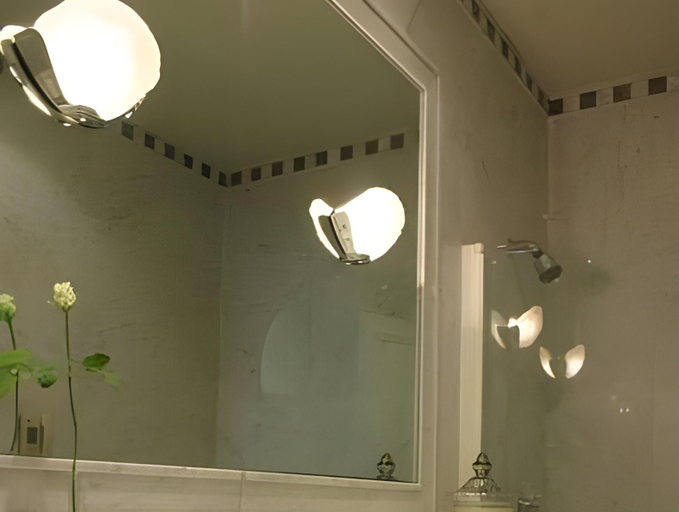 Bathroom 5, Albergo Hotel, Beirut