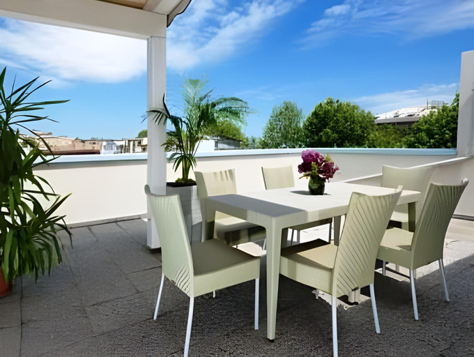 Others 5, Residence Aida, Rimini
