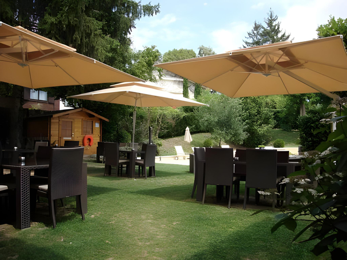 Food & Drinks 5, Logis Hotel Le Petit Casset, Ain