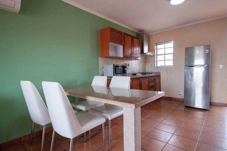Bedroom 4, Punto Di Oro Apartments