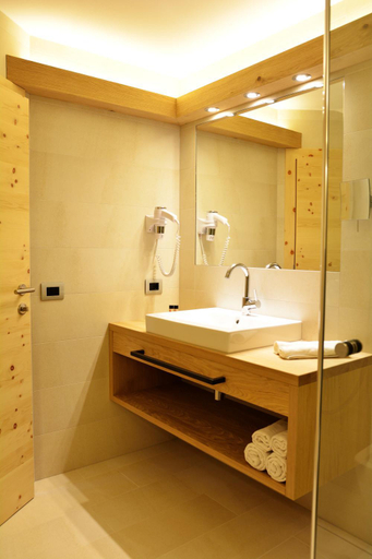 Bathroom 5, Chalet Elisabeth dolomites alpin & charme, Bolzano