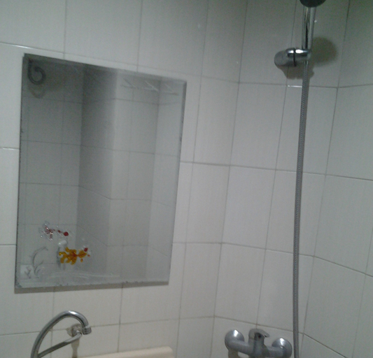 Bathroom 5, Mekarwangi M Square Apartement by Imah Amih, Bandung