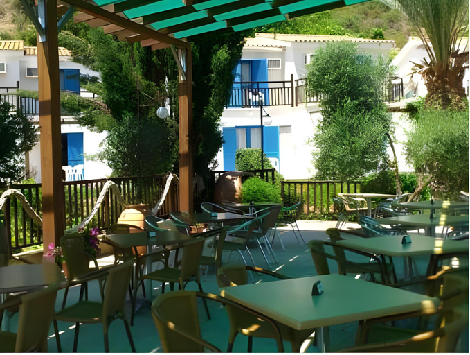 Food & Drinks 4, Hylatio Tourist Village