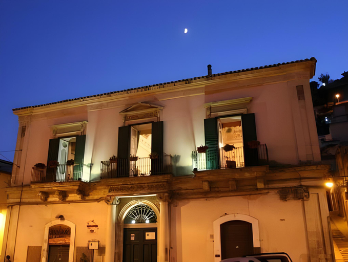 Exterior & Views 1, PALAZZO IL CAVALIERE B&B DE CHARME, Ragusa