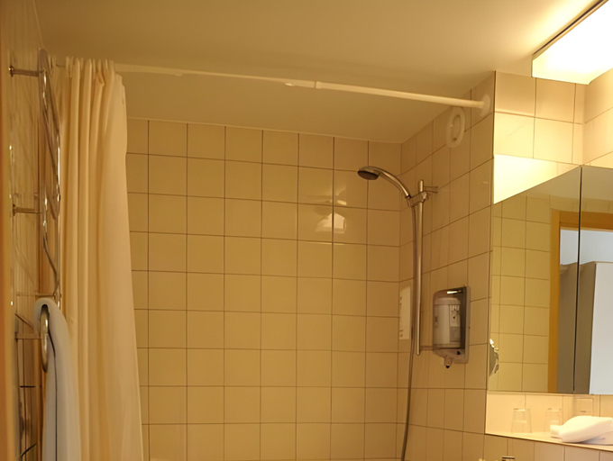 Bathroom 4, Hotel Molndals Bro, Mölndal
