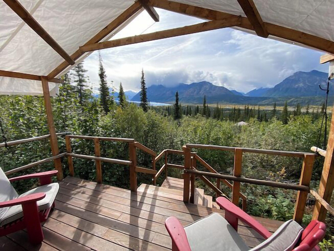 Others 5, Alpenglow Luxury Camping, Matanuska-Susitna