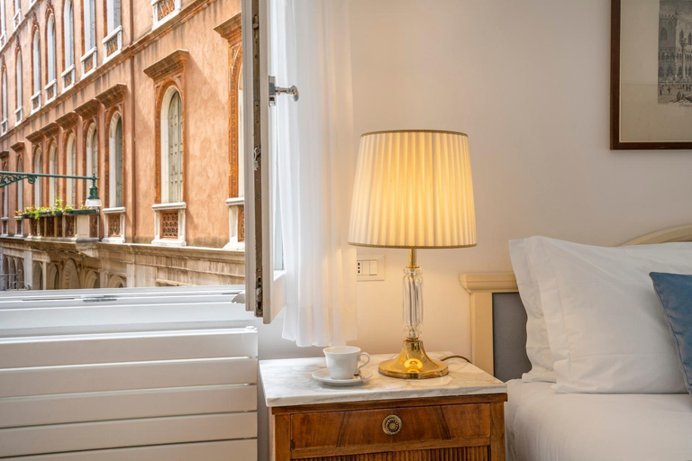 Others 4, Albergo Casa Petrarca, Venezia