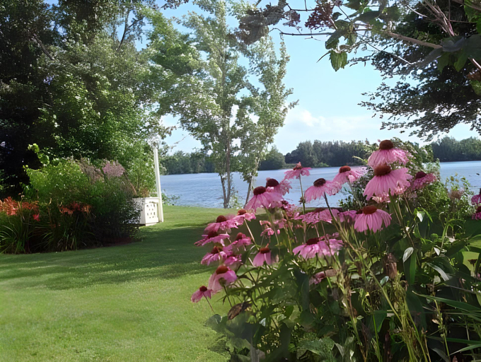Others 2, Motel Belle Riviere, Le Haut-Richelieu