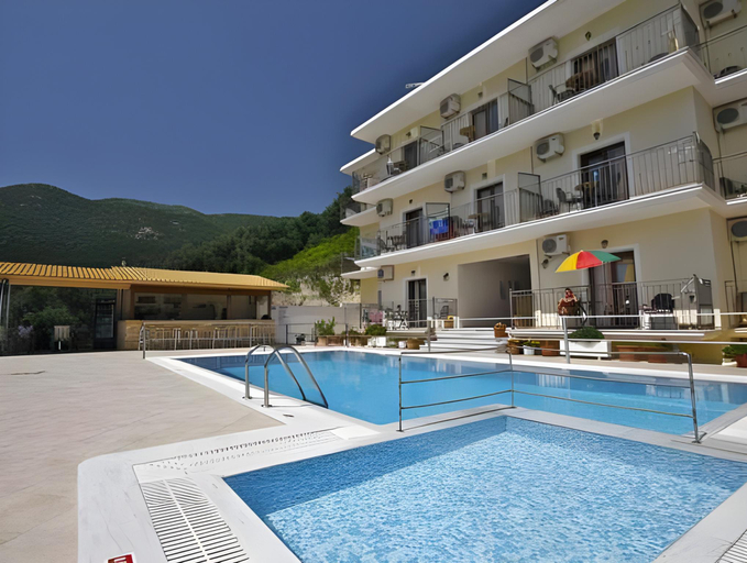 Others 2, Petrino Apartments, Epirus
