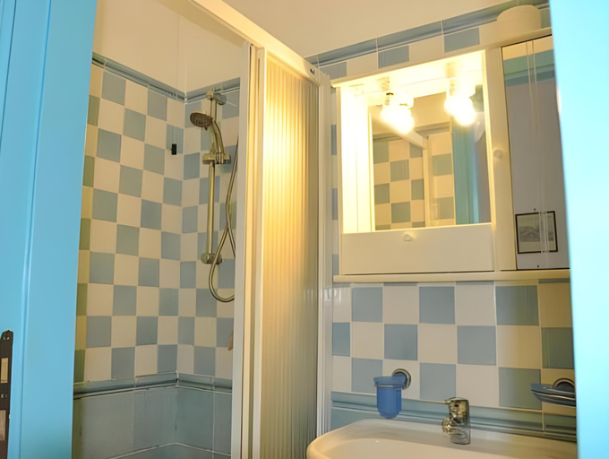 Bathroom 3, La Giara, Messina