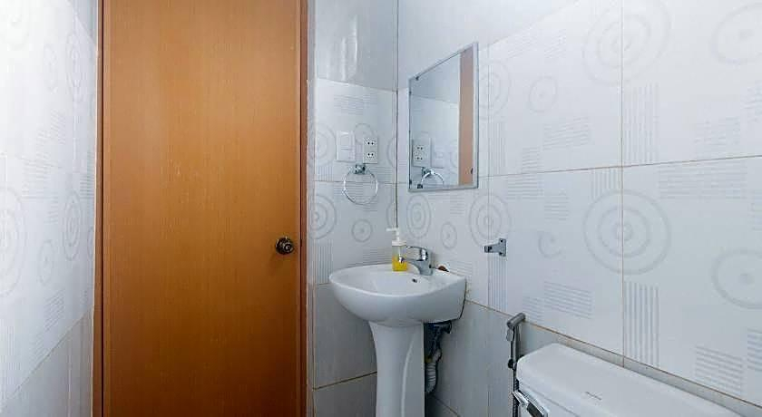 Bathroom 5, RedDoorz @ Lualhati Garden Cottage El Nido Palawan, El Nido