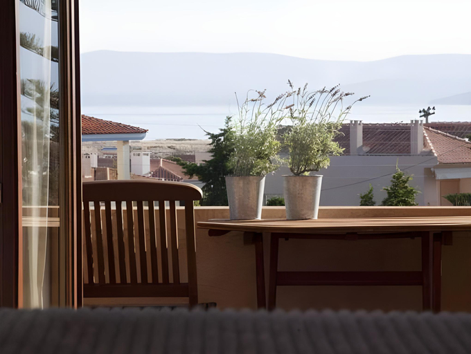 Others 4, Angelina Boutique Escape, Attica