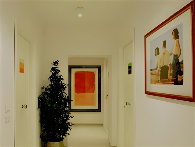 Others 5, B&B Amor, Rome