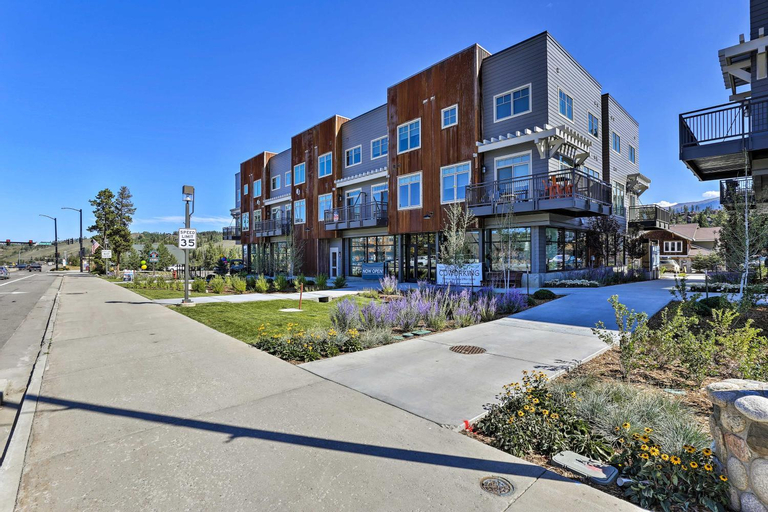 Downtown Winter Park Condo - 3 Miles to Ski Resort, Grand